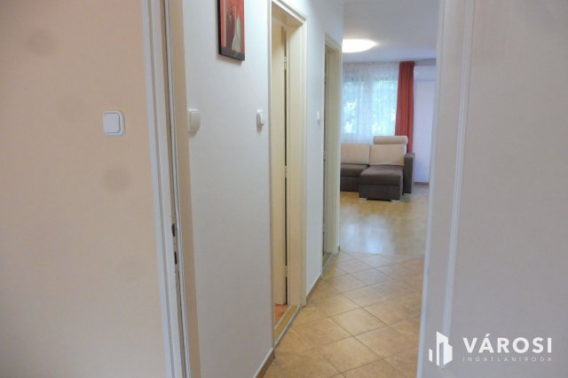 Kiadó téglalakás, albérlet, Szegeden 195 E Ft / hó, 3 szobás