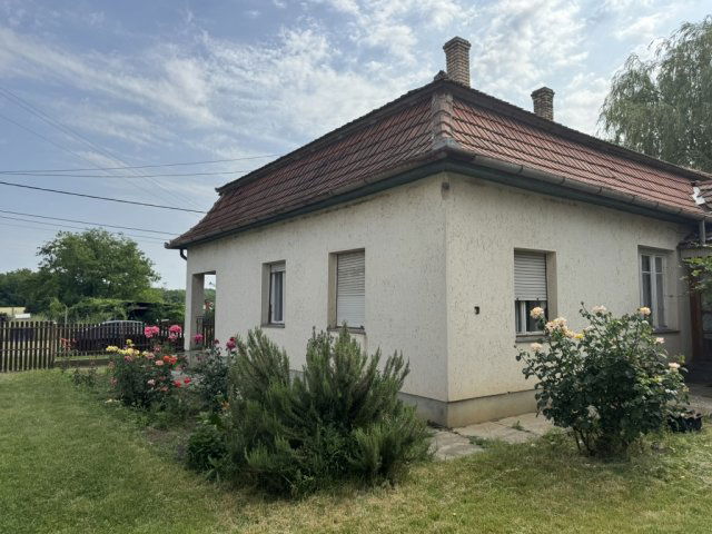 Eladó családi ház, Jászszentandráson 19.8 M Ft, 3 szobás