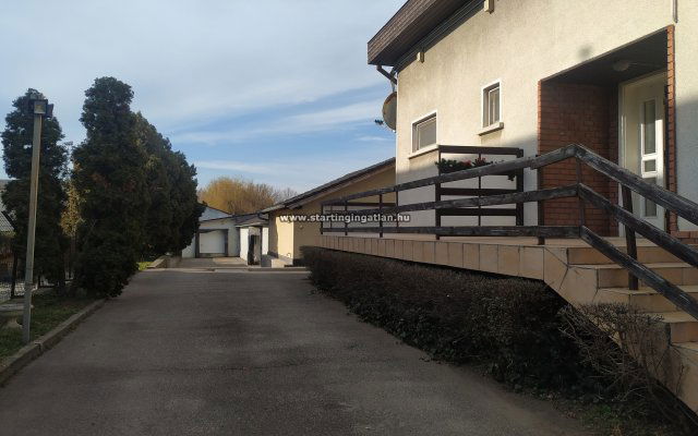Eladó családi ház, Üllőn 220 M Ft, 5 szobás