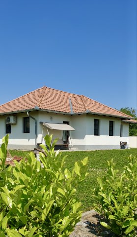 Eladó családi ház, Alsópáhokon 99 M Ft, 3 szobás