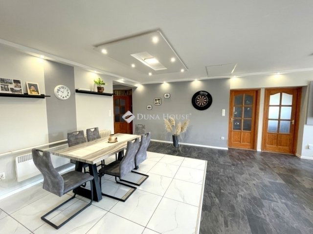 Eladó családi ház, Kecskeméten 119 M Ft, 6 szobás