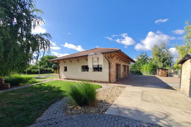 Eladó családi ház, Besnyőn 149 M Ft, 6 szobás