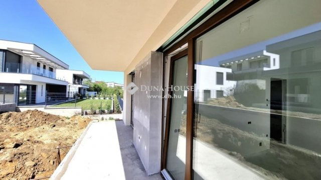 Eladó ikerház, Budapesten, III. kerületben 196 M Ft, 3+1 szobás