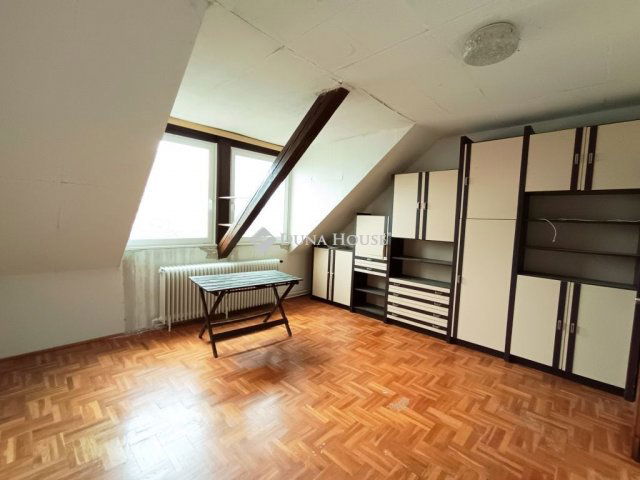 Eladó családi ház, Harkán 97 M Ft, 6 szobás