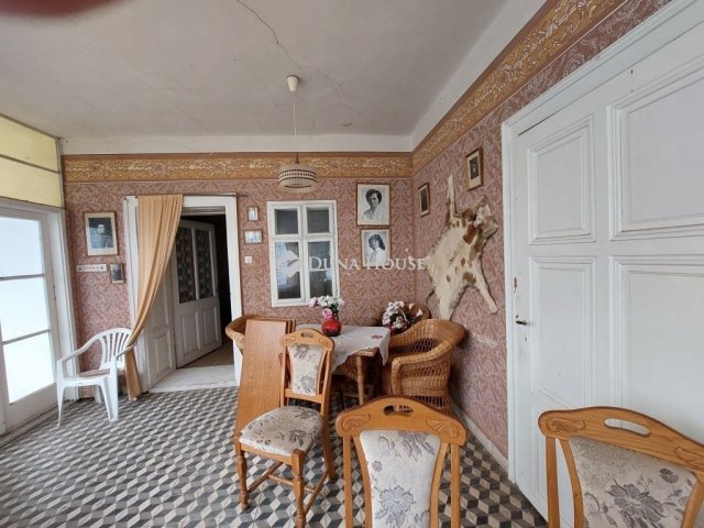 Eladó családi ház, Érsekcsanádon 18.99 M Ft, 4 szobás
