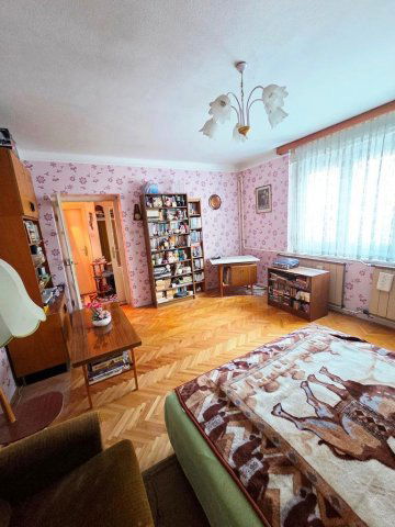 Eladó téglalakás, Budapesten, II. kerületben, Pusztaszeri úton