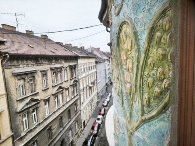Eladó téglalakás, Budapesten, VI. kerületben 84.6 M Ft, 2 szobás