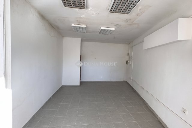 Kiadó üzlethelyiség, Budapesten, XXI. kerületben 200 E Ft / hó