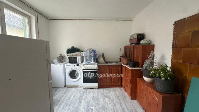 Eladó téglalakás, Budapesten, XX. kerületben 41 M Ft, 4+1 szobás