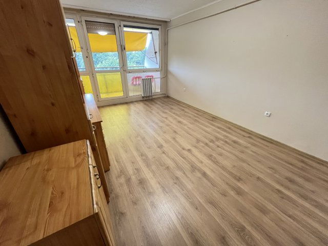 Kiadó panellakás, albérlet, Kaposváron 120 E Ft / hó