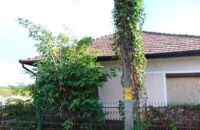 Eladó családi ház, Hejőpapin 9.98 M Ft, 1+1 szobás