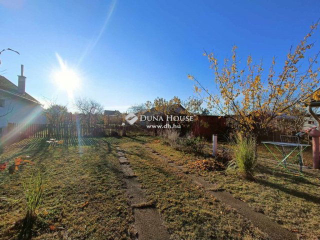 Eladó családi ház, Kiskunmajsán 30 M Ft, 5 szobás