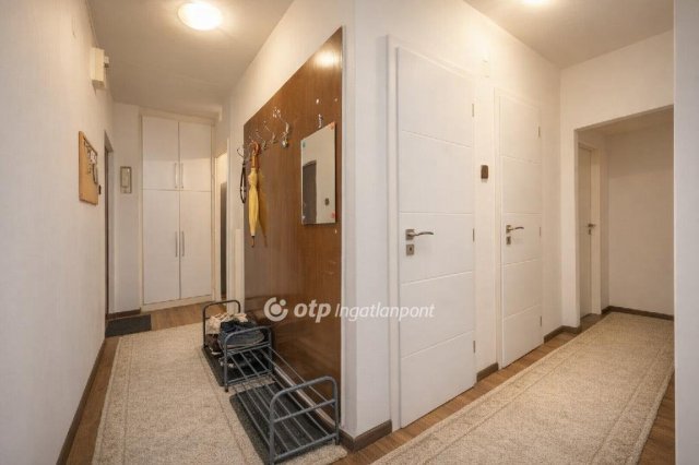 Eladó téglalakás, Budapesten, VIII. kerületben 77.5 M Ft