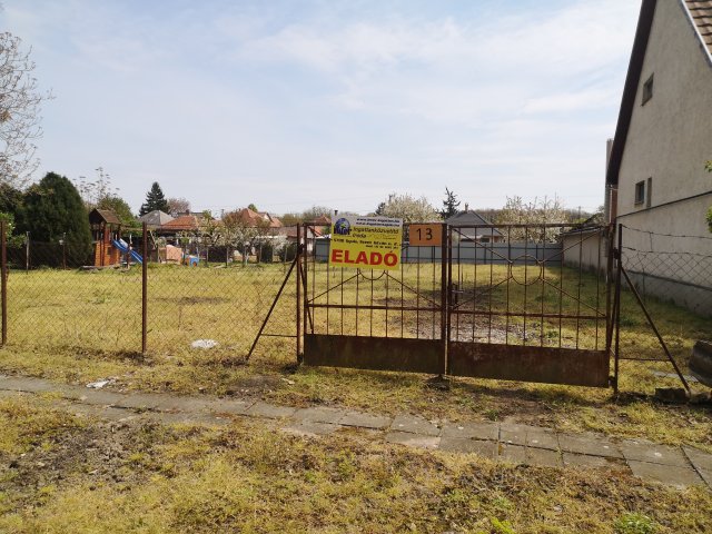 Eladó telek, Gyulán, Babits Mihály utcában 8.5 M Ft