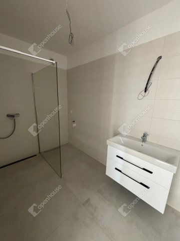 Eladó téglalakás, Győrött 74.85 M Ft, 3 szobás