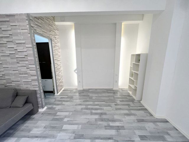 Eladó téglalakás, Budapesten, XX. kerületben 52.4 M Ft, 1 szobás