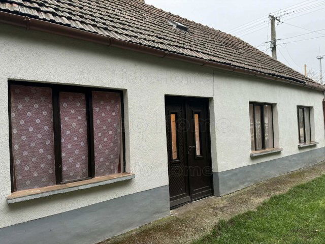 Eladó családi ház, Lepsényben 23 M Ft, 1+1 szobás