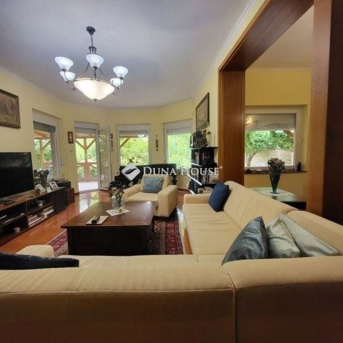 Eladó családi ház, Szegeden 210 M Ft, 6 szobás