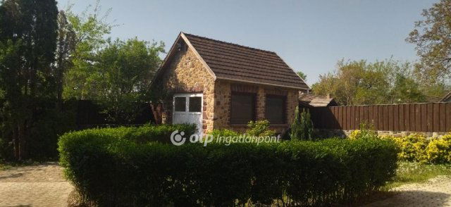 Eladó családi ház, Gödön 139 M Ft, 6 szobás