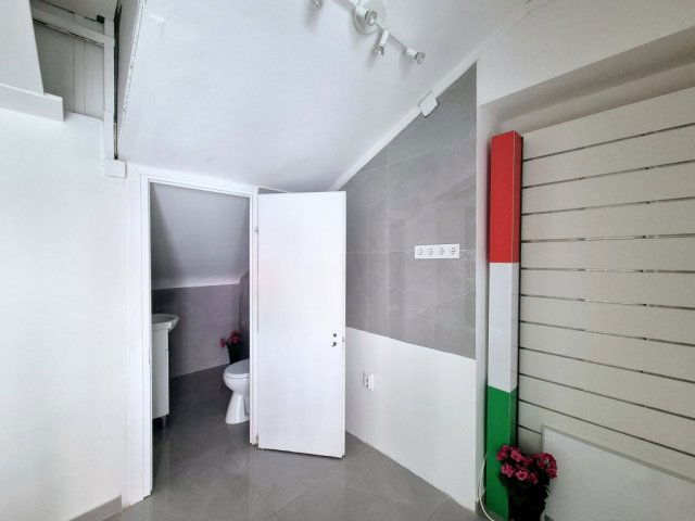 Eladó üzlethelyiség, Budapesten, V. kerületben 23.5 M Ft