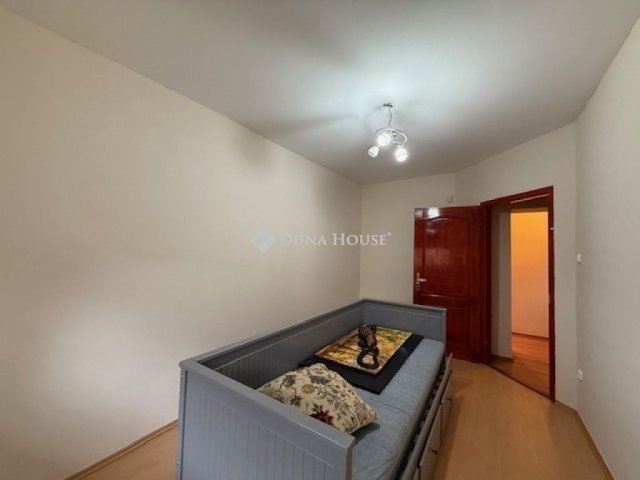 Eladó családi ház, Vecsésen 89.9 M Ft, 3 szobás