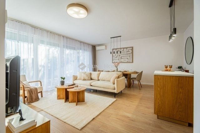 Eladó téglalakás, Budapesten, III. kerületben 122.9 M Ft