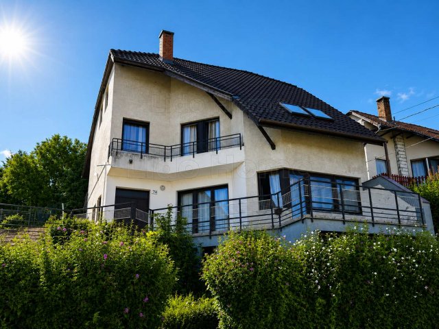 Eladó családi ház, Kaposváron 57 M Ft, 4+1 szobás