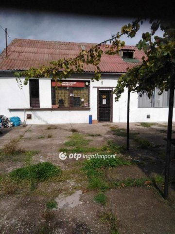 Eladó családi ház, Debrecenben 200 M Ft, 3 szobás