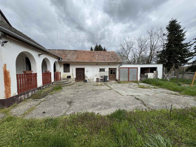 Eladó családi ház, Berzencén 13 M Ft, 4 szobás