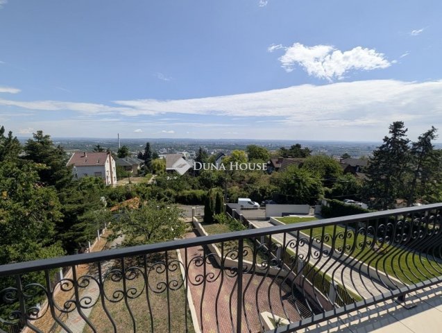Eladó téglalakás, Budapesten, III. kerületben 116 M Ft, 2 szobás