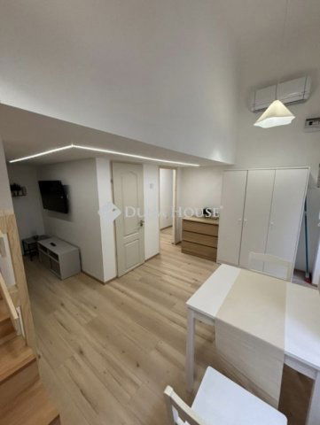Kiadó téglalakás, albérlet, Budapesten, VI. kerületben