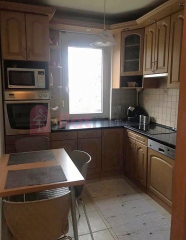 Eladó panellakás, Pécsett 48 M Ft, 2+1 szobás