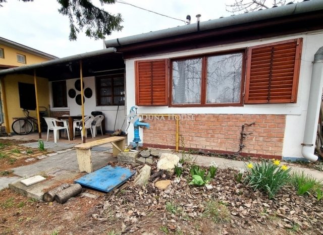 Eladó nyaraló, Ráckevén 35.9 M Ft, 3 szobás