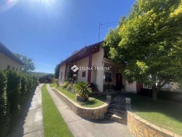 Eladó családi ház, Albertirsán 129 M Ft, 4 szobás