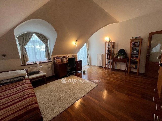 Eladó családi ház, Budapesten, XXI. kerületben 290 M Ft