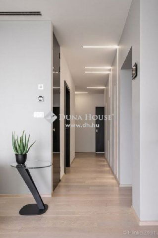 Eladó téglalakás, Budapesten, XII. kerületben 650 M Ft, 3 szobás