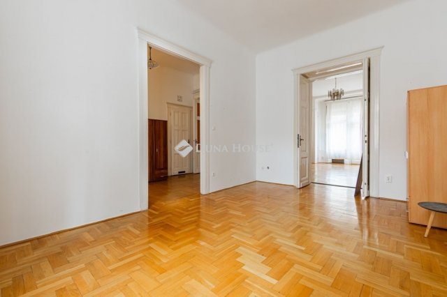 Eladó téglalakás, Budapesten, IX. kerületben 120 M Ft, 5 szobás