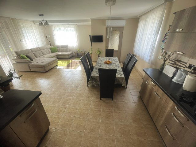 Eladó családi ház, Nyíregyházán 124.9 M Ft, 5 szobás