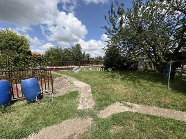 Eladó családi ház, Ácson, Győri utcában 45 M Ft, 3 szobás