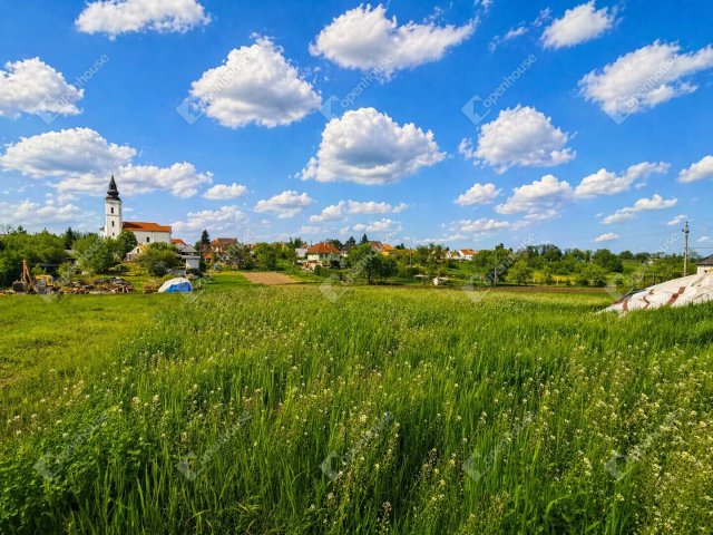 Eladó telek, Pázmándon 49.9 M Ft / költözzbe.hu