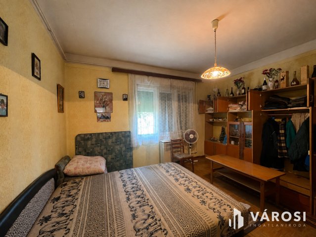 Eladó családi ház, Konyáron 26.9 M Ft, 3 szobás