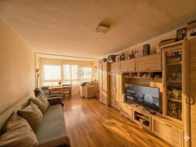 Eladó panellakás, Pécsett 42.9 M Ft, 2 szobás