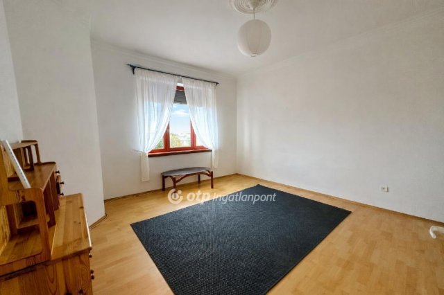 Eladó téglalakás, Budapesten, VIII. kerületben 74.9 M Ft