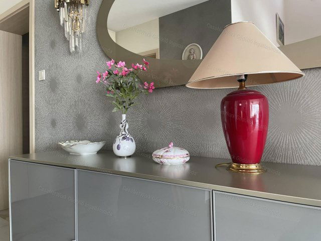 Eladó családi ház, Gödöllőn 300 M Ft, 6+1 szobás