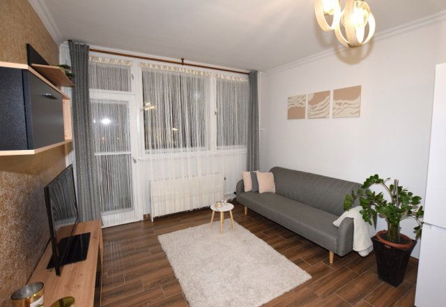 Eladó panellakás, Debrecenben 51.9 M Ft, 2 szobás