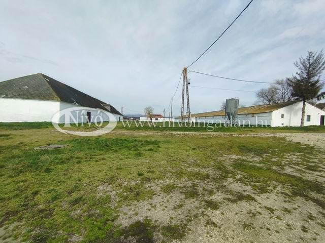 Eladó ipari ingatlan, Veszprémben 513 M Ft / költözzbe.hu