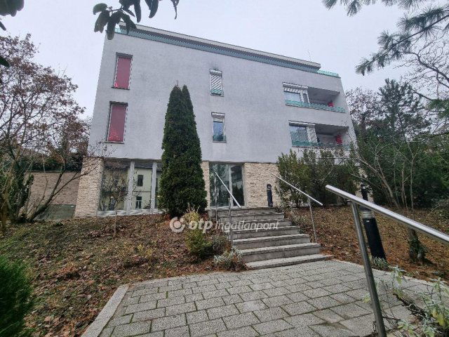 Eladó téglalakás, Budapesten, II. kerületben 199.9 M Ft