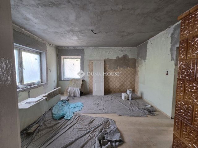 Eladó családi ház, Üllőn 70.9 M Ft, 3 szobás