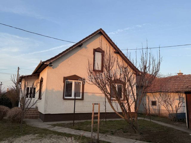 Eladó családi ház, Biharnagybajomban 14.9 M Ft, 3 szobás