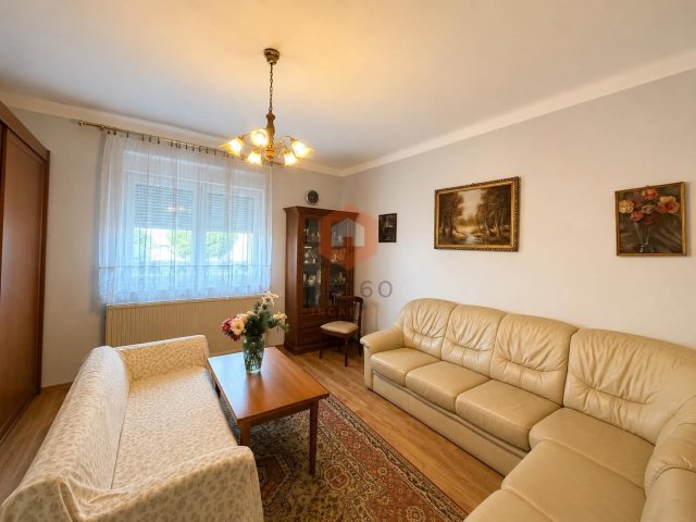 Eladó családi ház, Pécsett 149 M Ft, 3+2 szobás